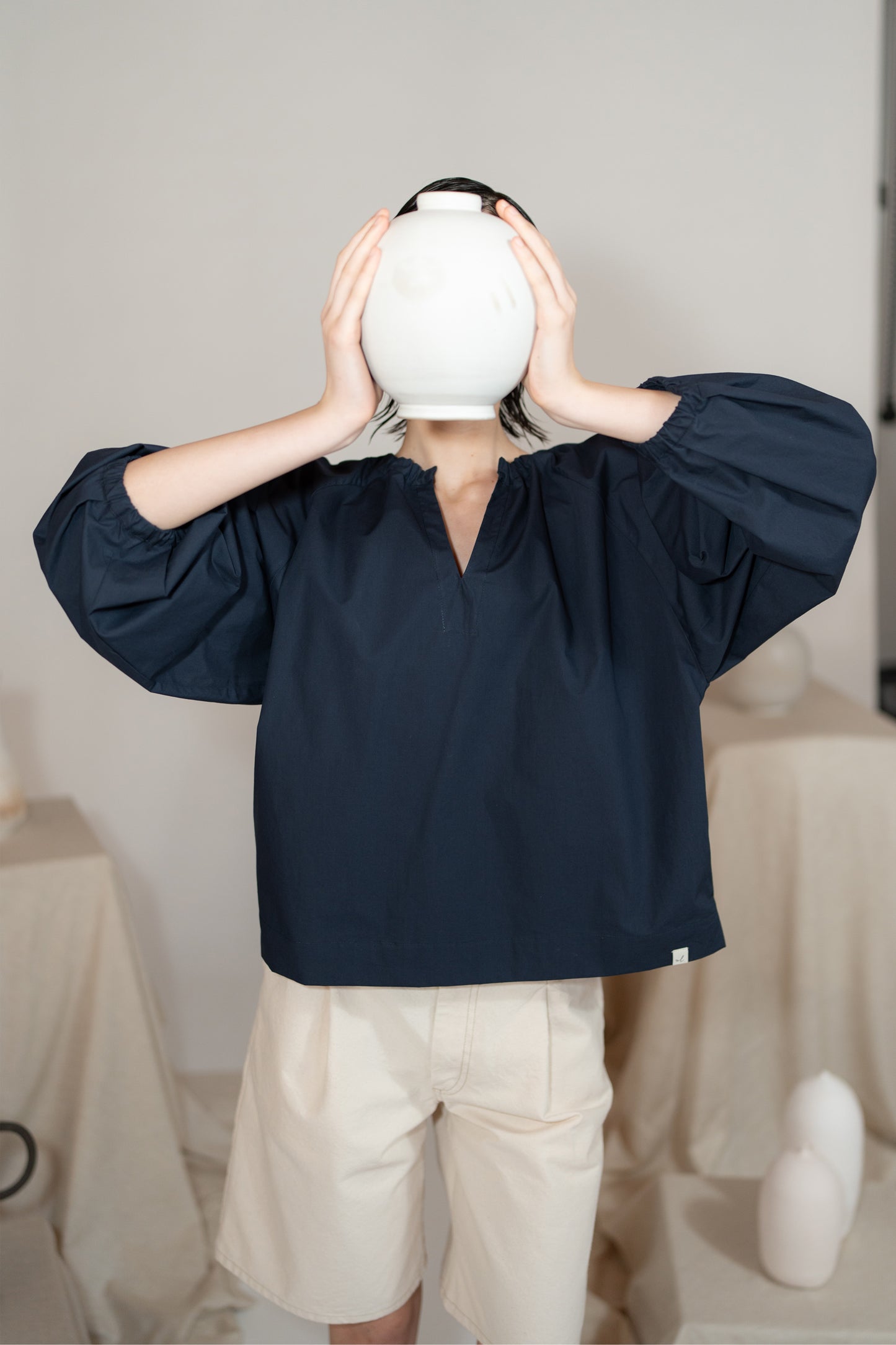 Blusa Paloma con maniche arricciate in cotone biologico - Blu navy