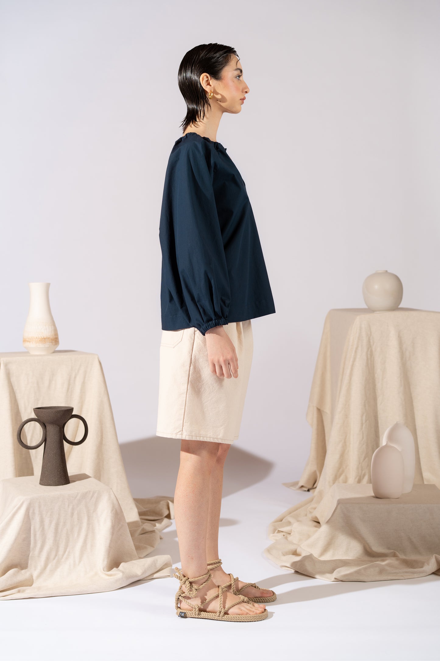 Blusa Paloma con maniche arricciate in cotone biologico - Blu navy