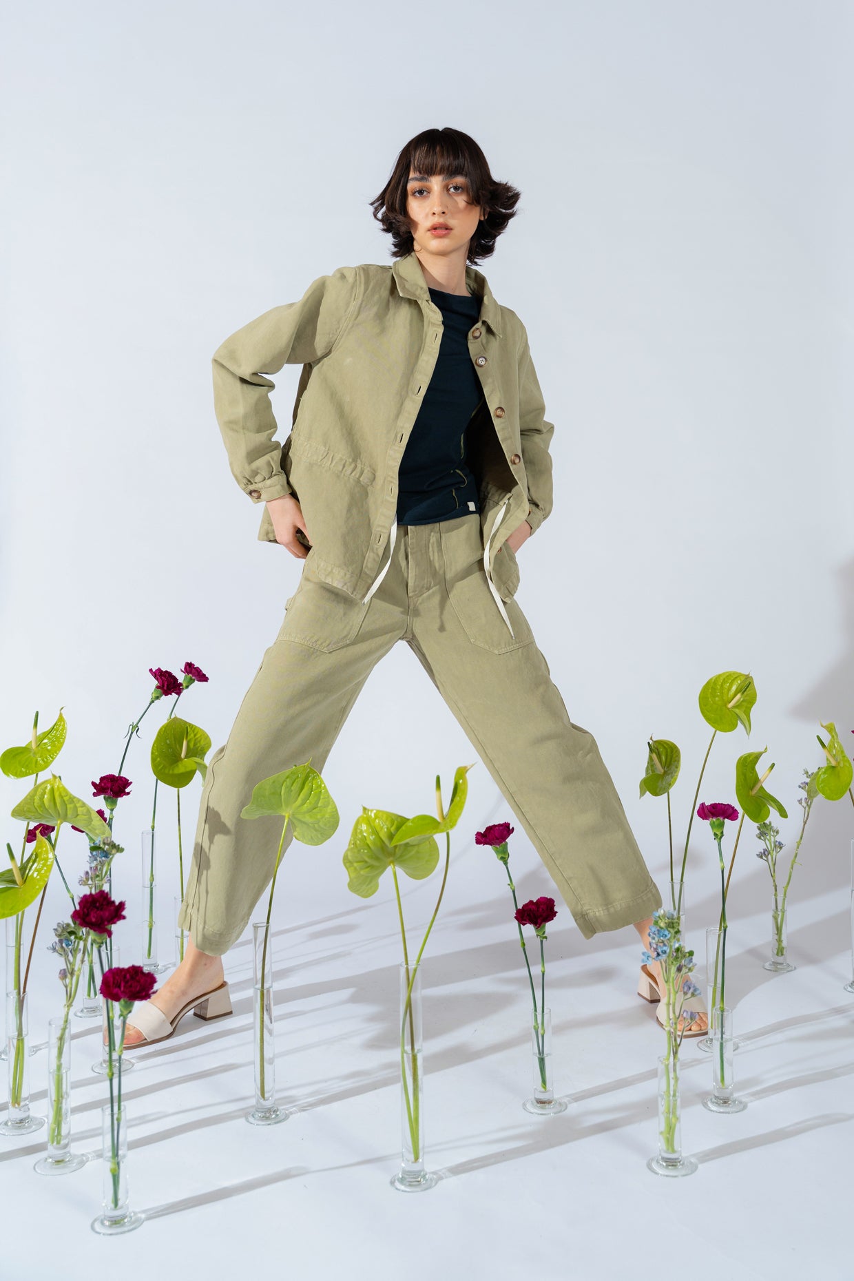 Overshirt Eva mit Kordelzug aus Hanf-Denim – kiwigrün