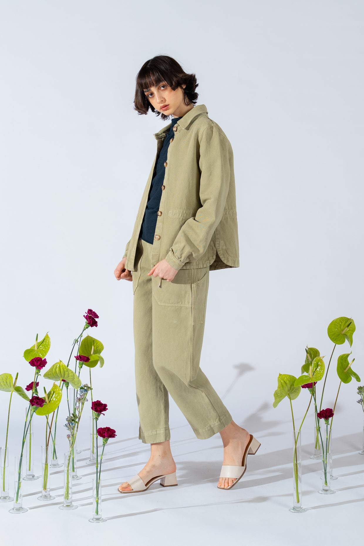 Overshirt Eva mit Kordelzug aus Hanf-Denim – kiwigrün