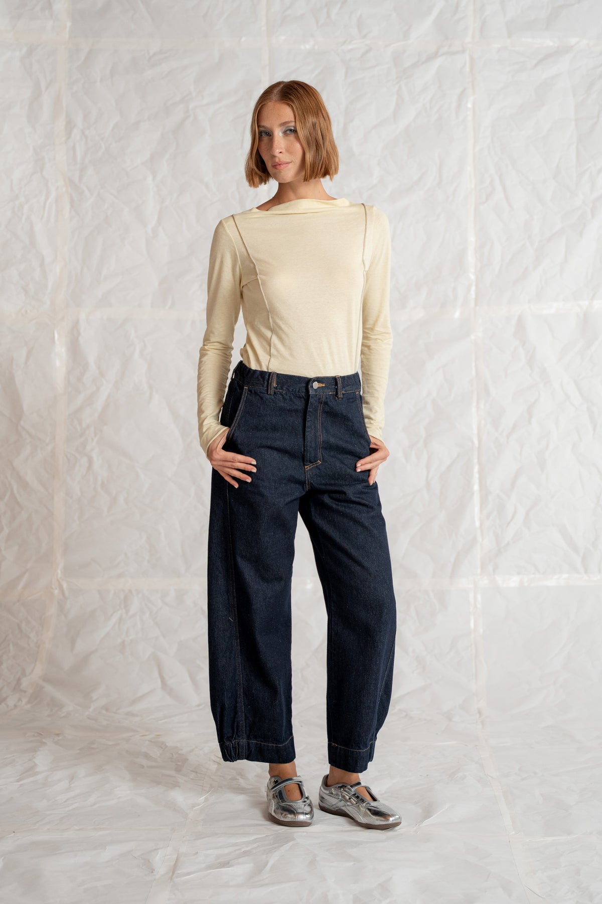 Selene Jeans in Recycled Cotton with Elastic Waistband - Indigo Blue