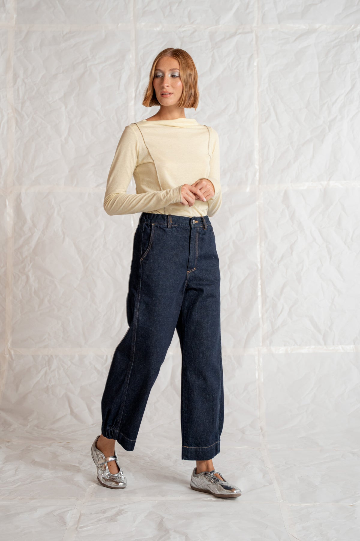 Selene Jeans in Recycled Cotton with Elastic Waistband - Indigo Blue