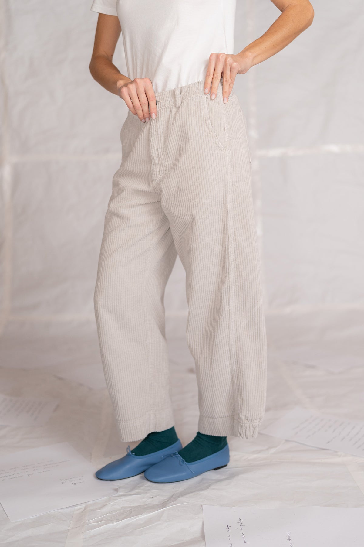 Pantalone Selene in velluto con elastico in vita - Sasso