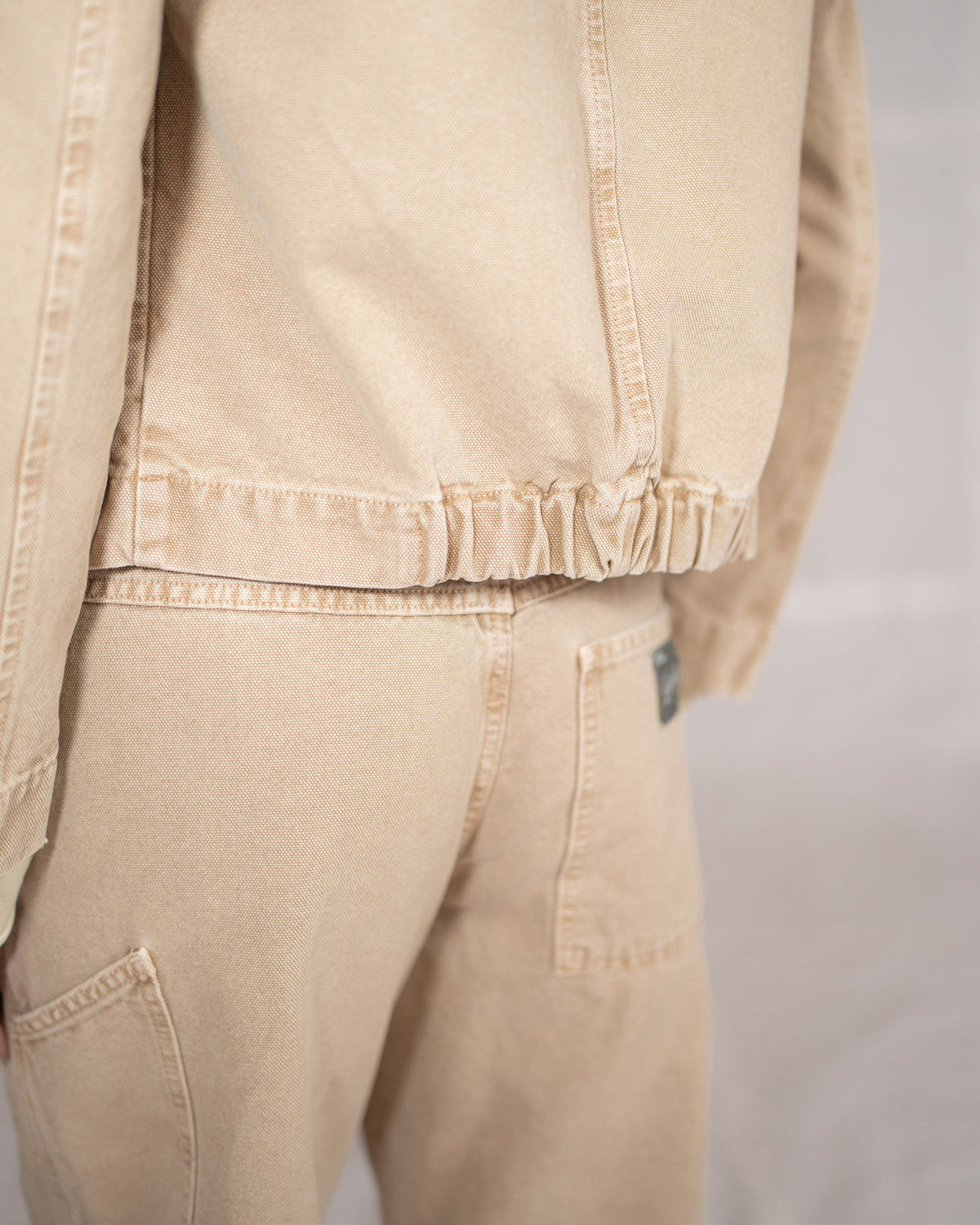 Overshirt Jeans Eva mit Kordelzug aus recycelter Baumwolle – Blau gewaschen