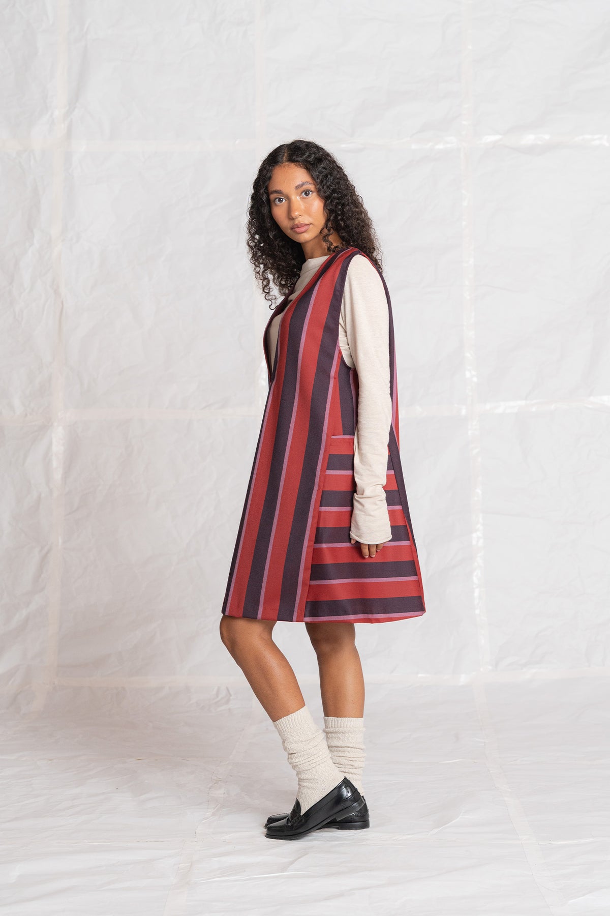 Vestito scamiciato Cosmo in lana vergine - Righe rosso e blu