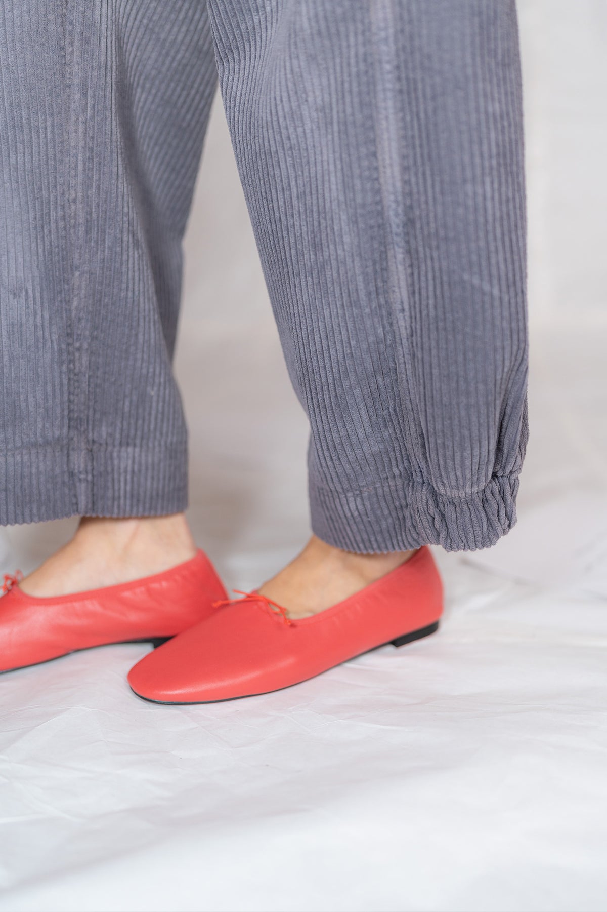 Pantalone Selene in velluto con elastico in vita - Malva