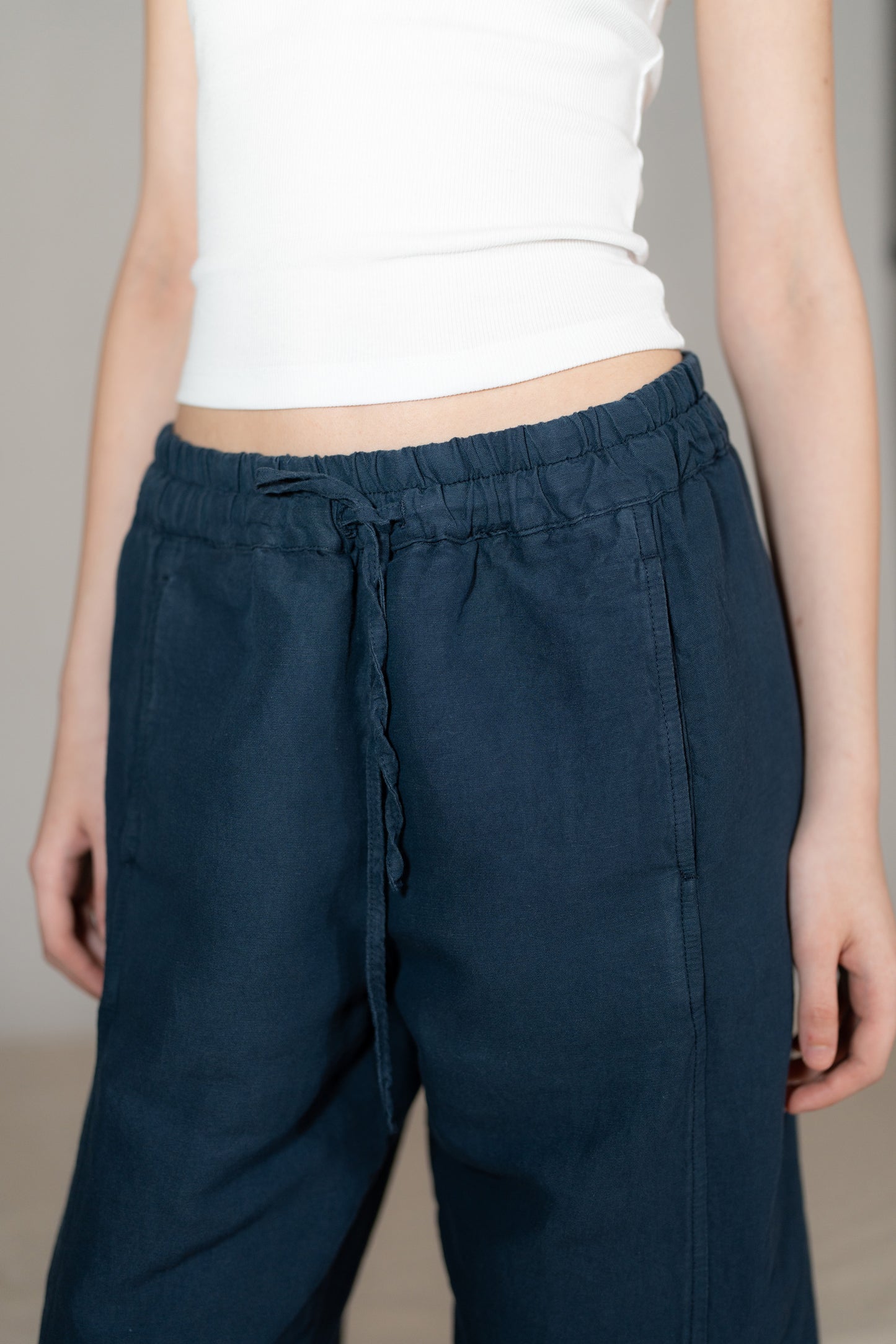 Pantaloni Levante in canapa cotone con elastico in vita e coulisse - blu Navy
