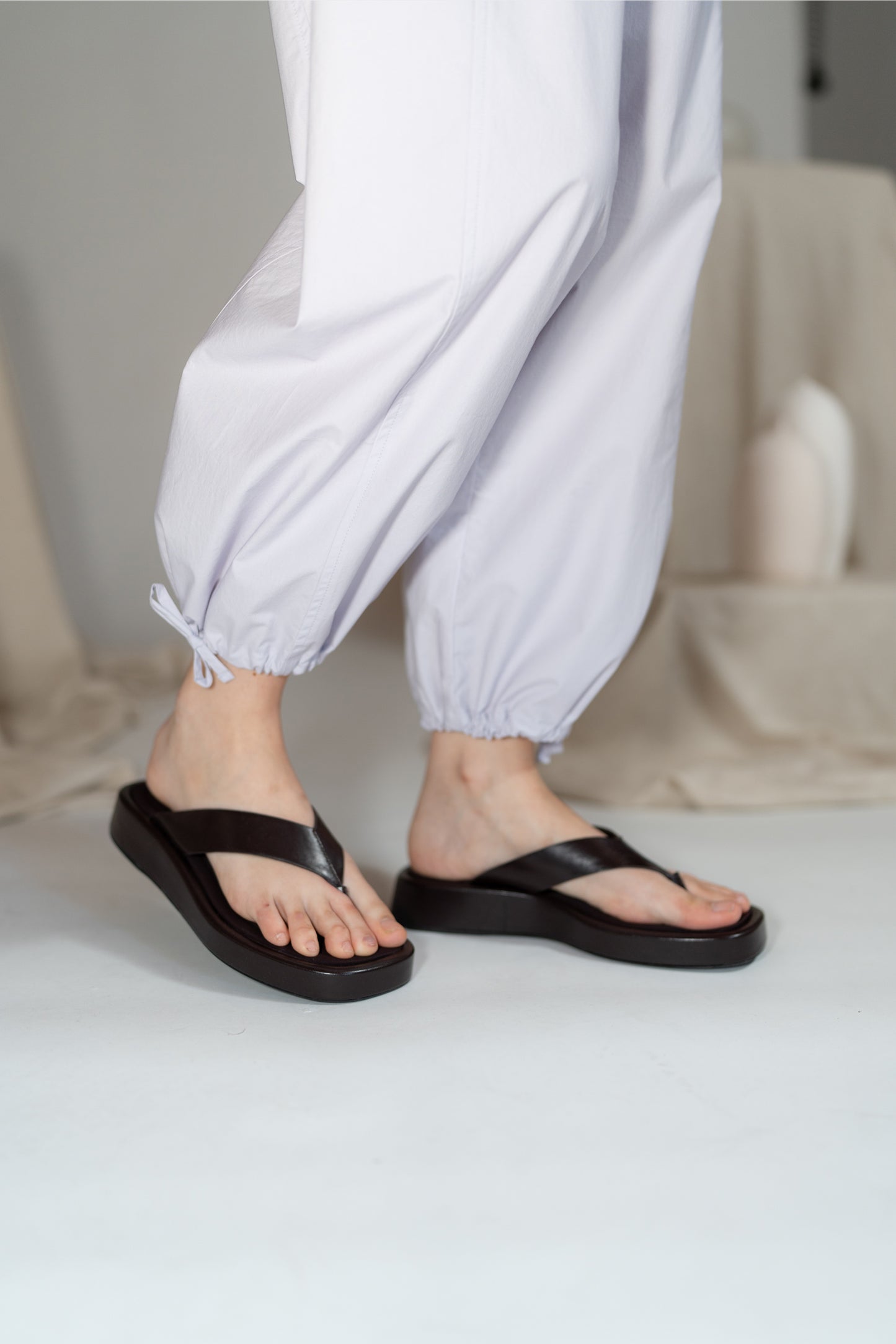 Pantaloni Jasmine in cotone con elastico in vita e coulisse alla caviglia - Lilla