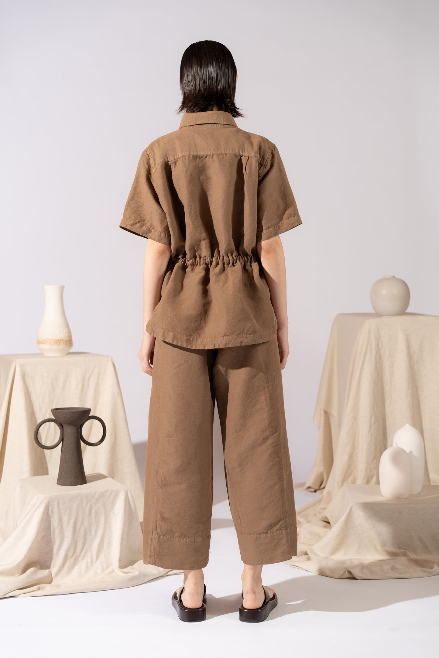 Pantaloni Levante in canapa cotone con elastico in vita e coulisse - Marrone