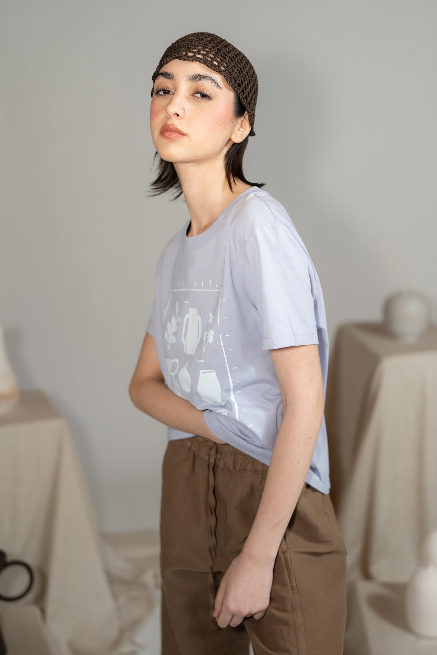 Sweatshirt mit Rundhalsausschnitt „Uno spazio da custodire” (Ein Ort zum Bewahren) – Bio-Baumwolle – Marineblau