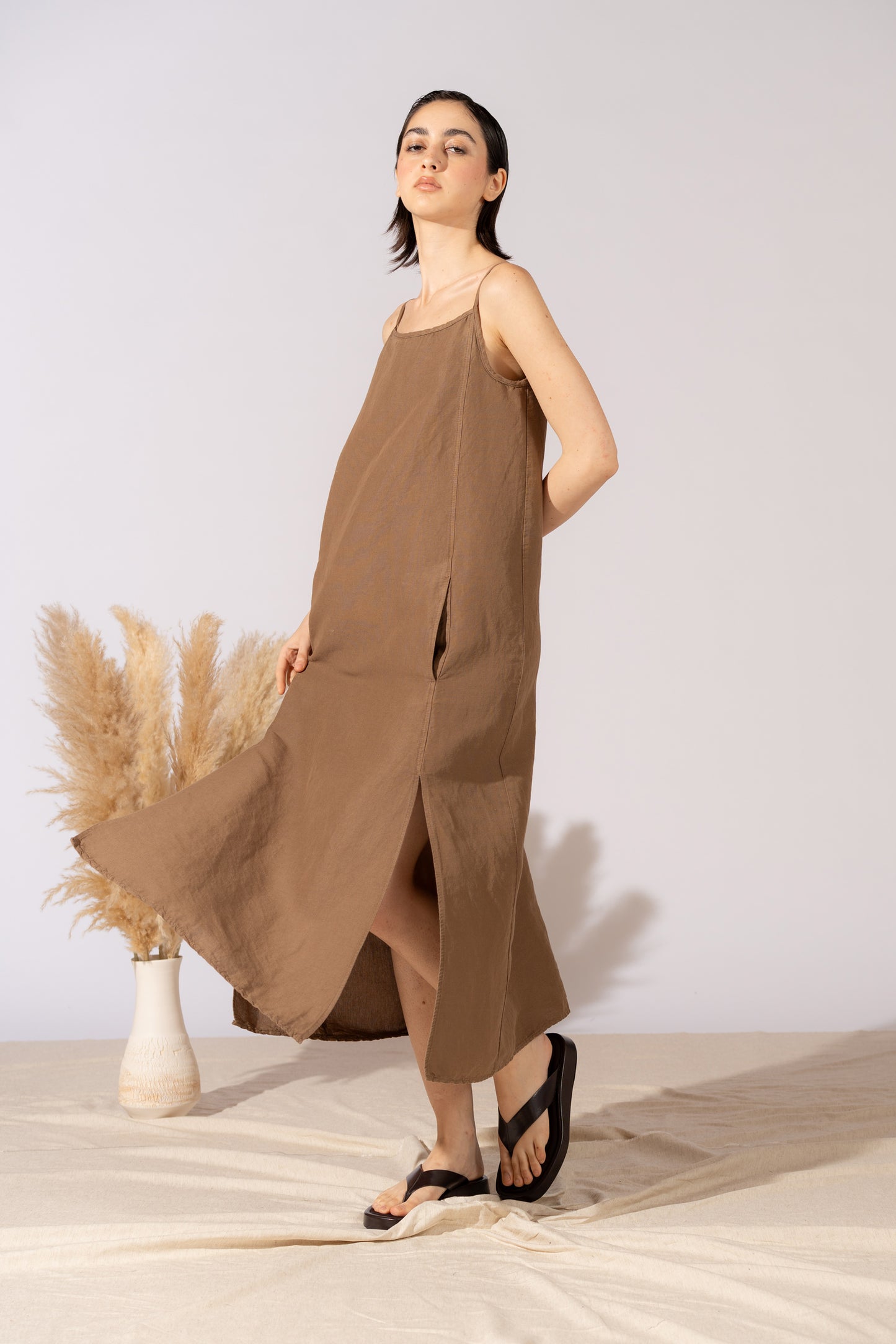 Vestito Aria in canapa cotone con fodera e tasche- Marrone