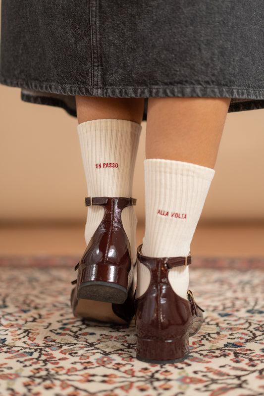 Socken „Un passo alla volta“ – cremeweiß