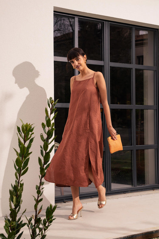 Vestito Aria con tasche e spacchi laterali in Canapa e Cotone - marrone Siena