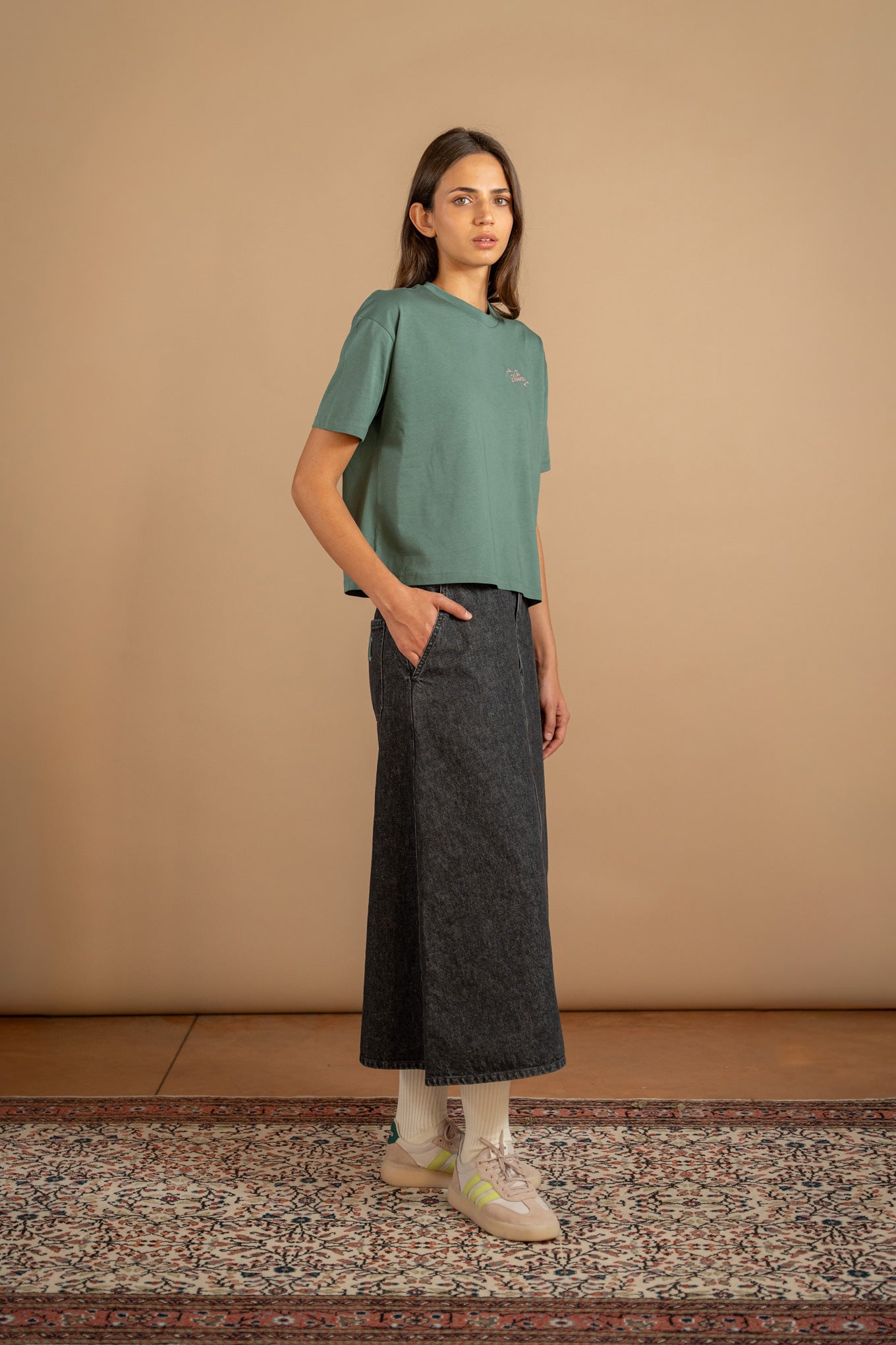 T-shirt "In divenire" - verde Eucalipto