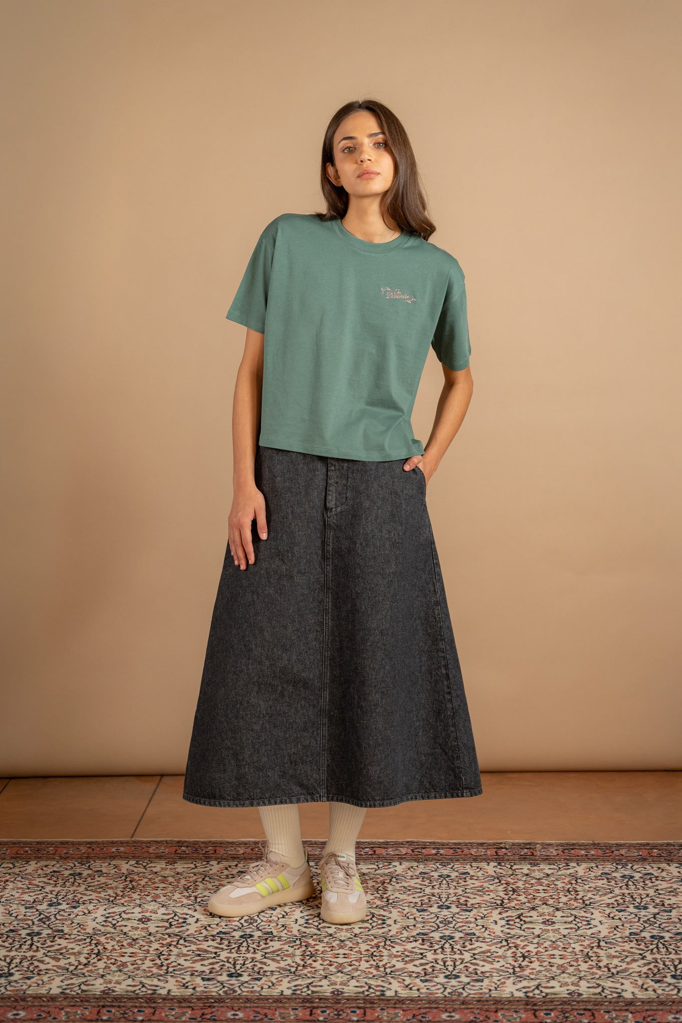 T-shirt "In divenire" - verde Eucalipto