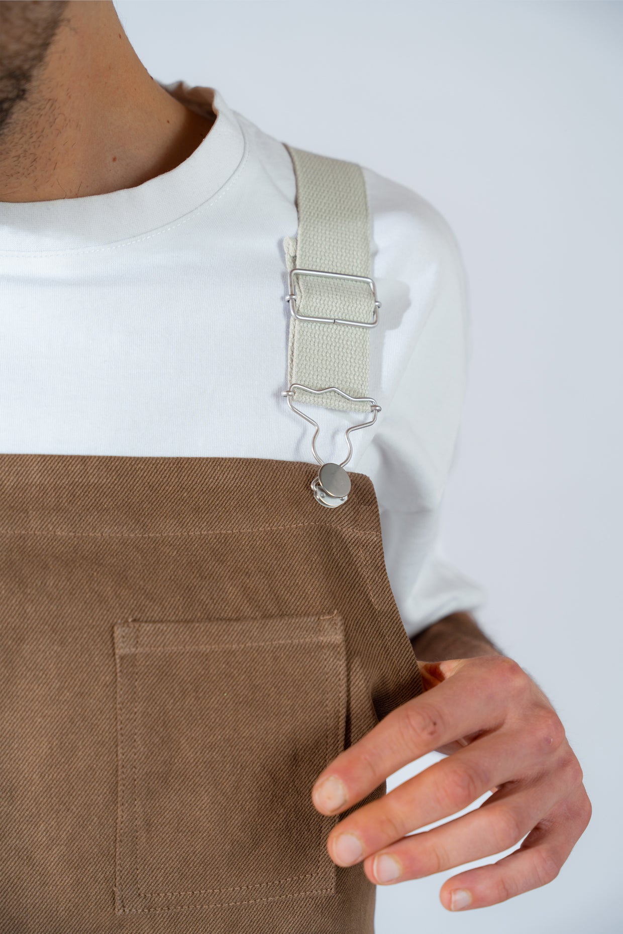Unisex-Schürze aus Hanf-Denim – Braun Old